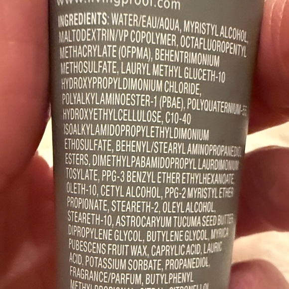 Living Proof Perfect Hair Day 5-in-1 Styling Treatment - Travel Size - Picture 5 of 6